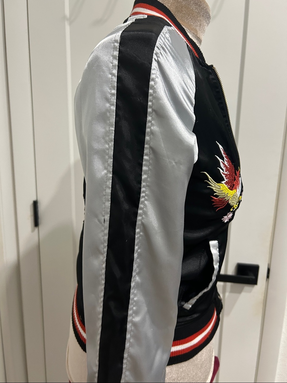 Y2K era Vintage Black Label Satin Sukajan Ebroidered Bomber Jacket |Size Medium - Picture 4 of 14